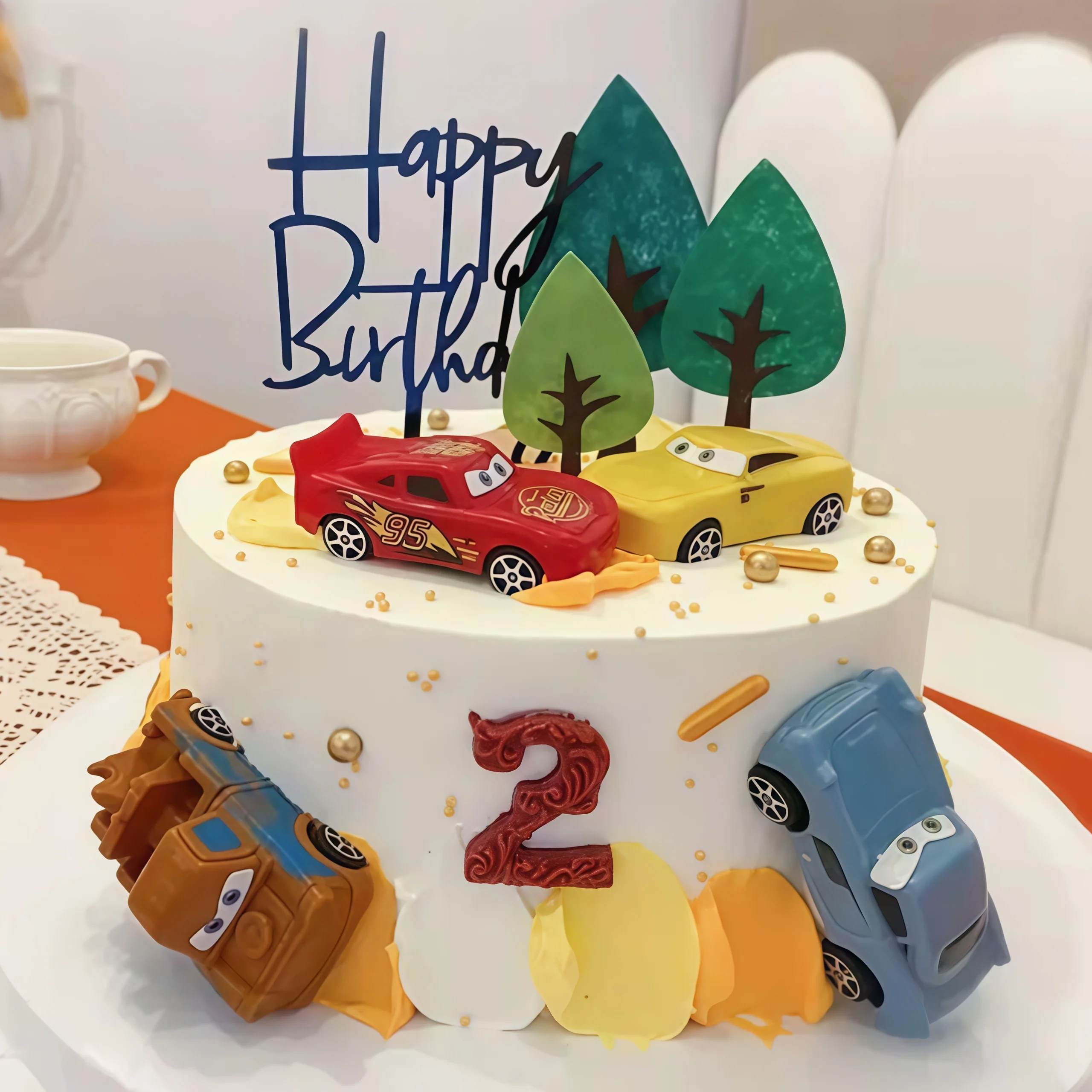 Lighting Mcqueen Birthday Decor - 4 個のライトニングカーズハッピーバースデーケーキトッパーアクセサリーキッズベビーシャワー誕生日パーティーデコレーションベビーシャワーギフト用品