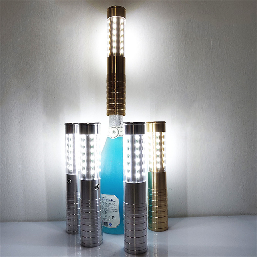 ハンドヘルドストロボライト シャンパンボトルスパークラー L - Lighting Effect Home Decor のレビューと価格