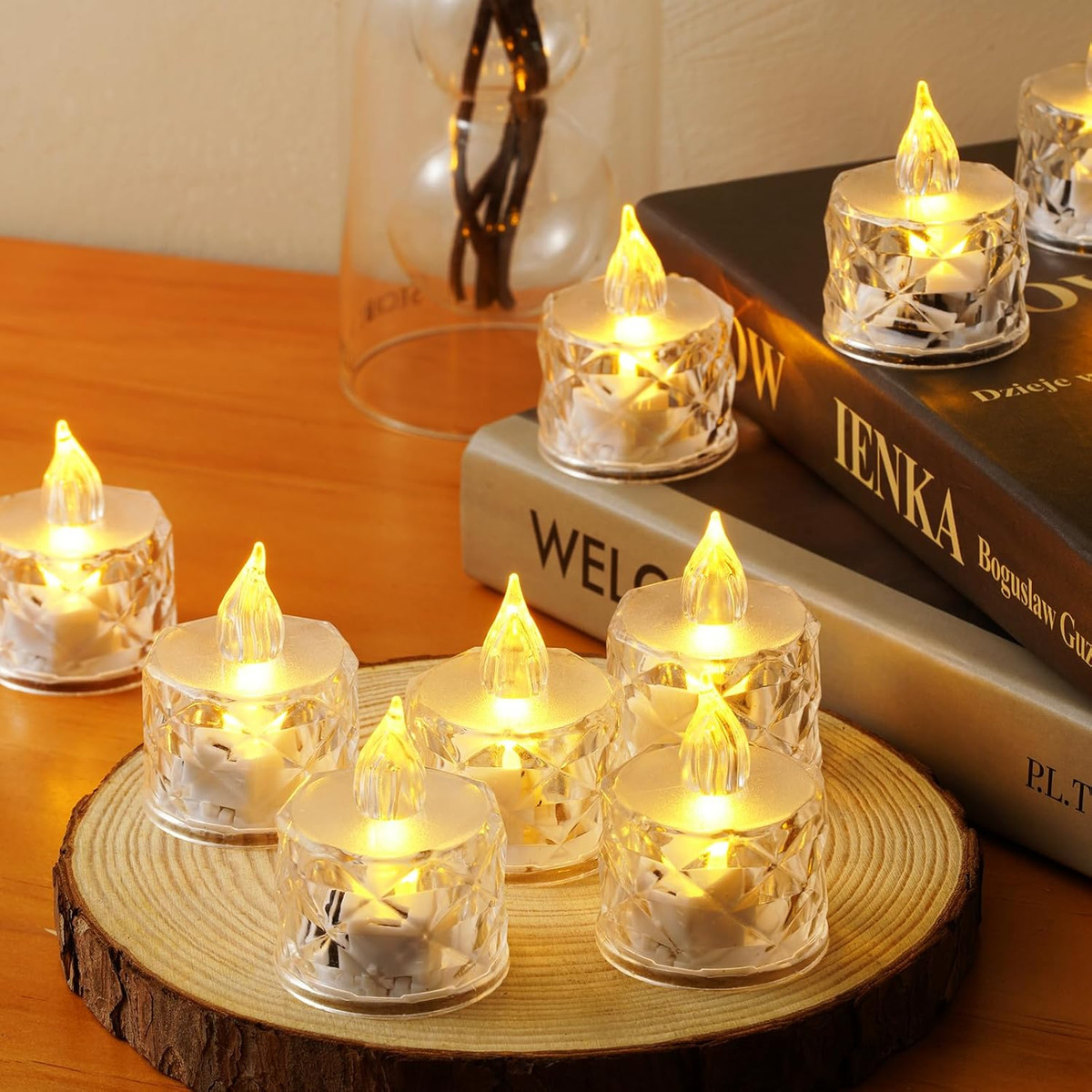 12パックのフレームレスLEDティーライトキャンドル、ハロウ - Decor Lighting Pack のレビューと価格