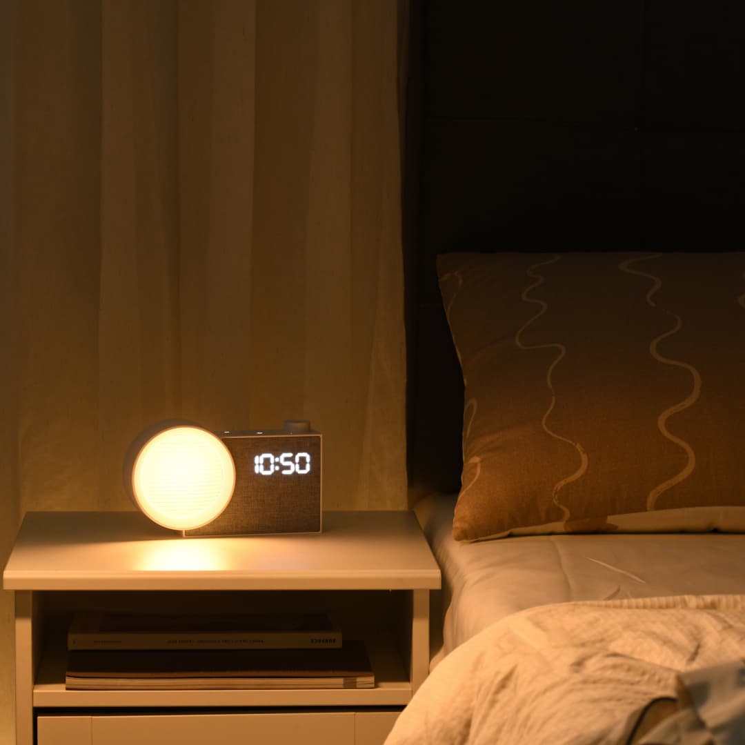 WILIT LEDナイトライト目覚まし時計、ホワイトノイズ＆ - Room Decor Lighting Lamp のレビューと価格